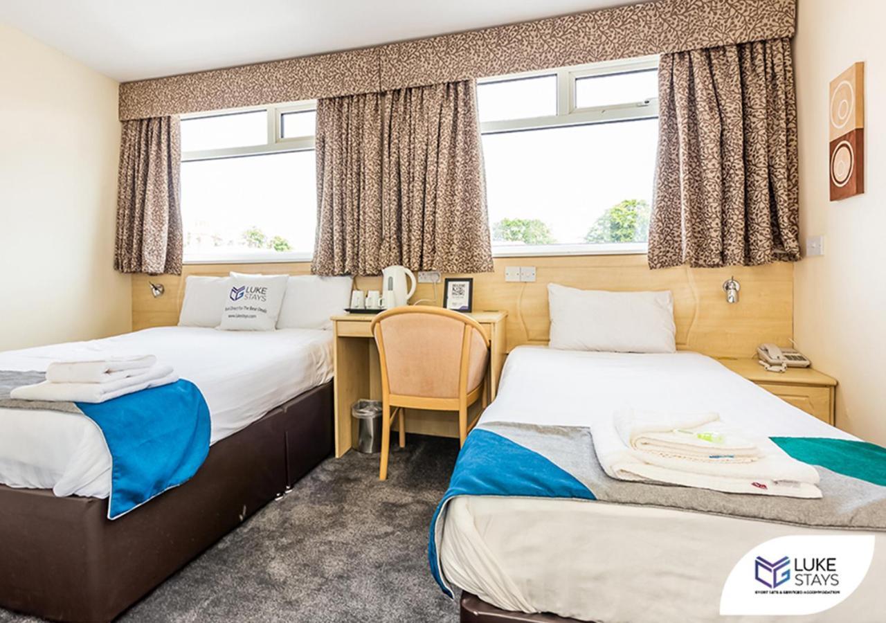 OYO Dene Hotel Newcastle upon Tyne Eksteriør billede